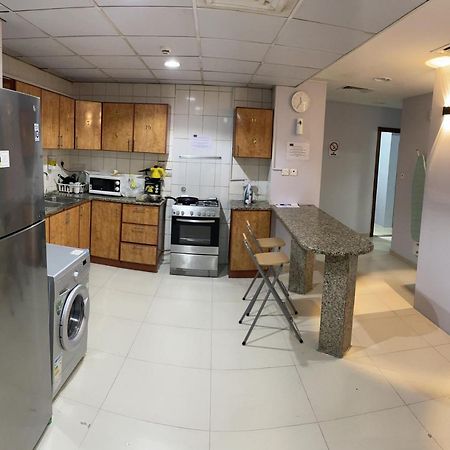 Albarsha 1 Hostel By Phm Dubai Eksteriør bilde