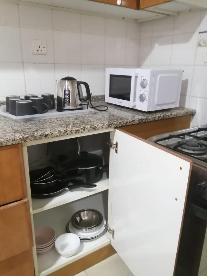 Albarsha 1 Hostel By Phm Dubai Eksteriør bilde