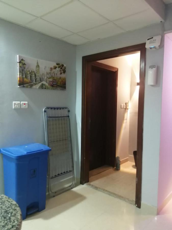Albarsha 1 Hostel By Phm Dubai Eksteriør bilde