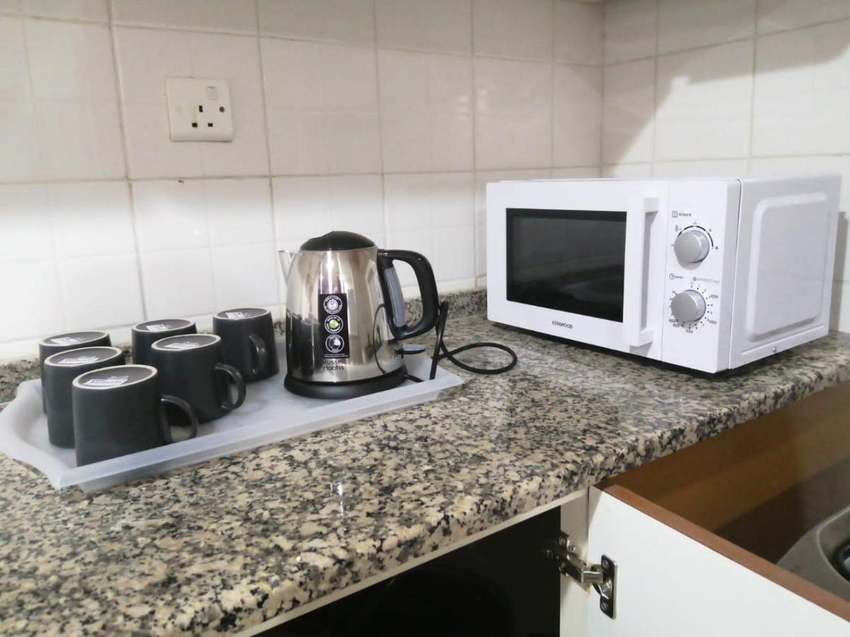 Albarsha 1 Hostel By Phm Dubai Eksteriør bilde