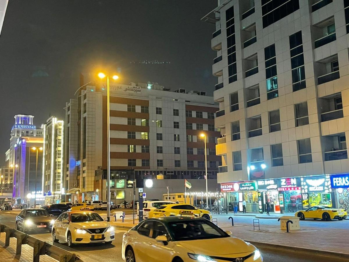 Albarsha 1 Hostel By Phm Dubai Eksteriør bilde