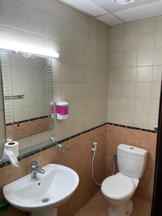 Albarsha 1 Hostel By Phm Dubai Eksteriør bilde