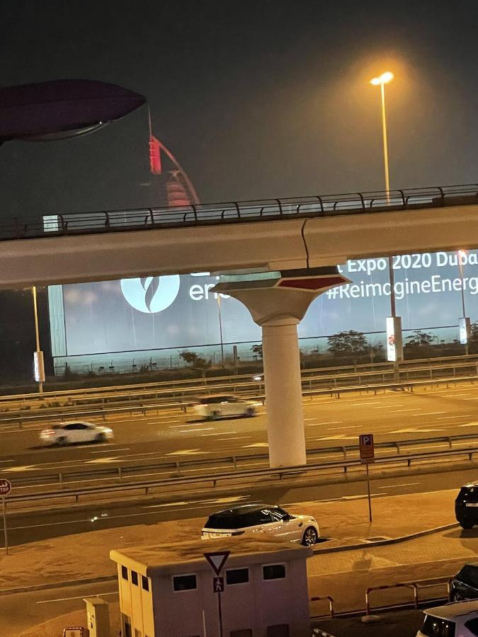 Albarsha 1 Hostel By Phm Dubai Eksteriør bilde