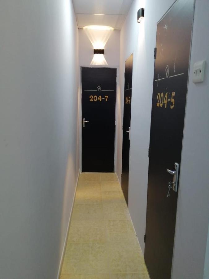 Albarsha 1 Hostel By Phm Dubai Eksteriør bilde